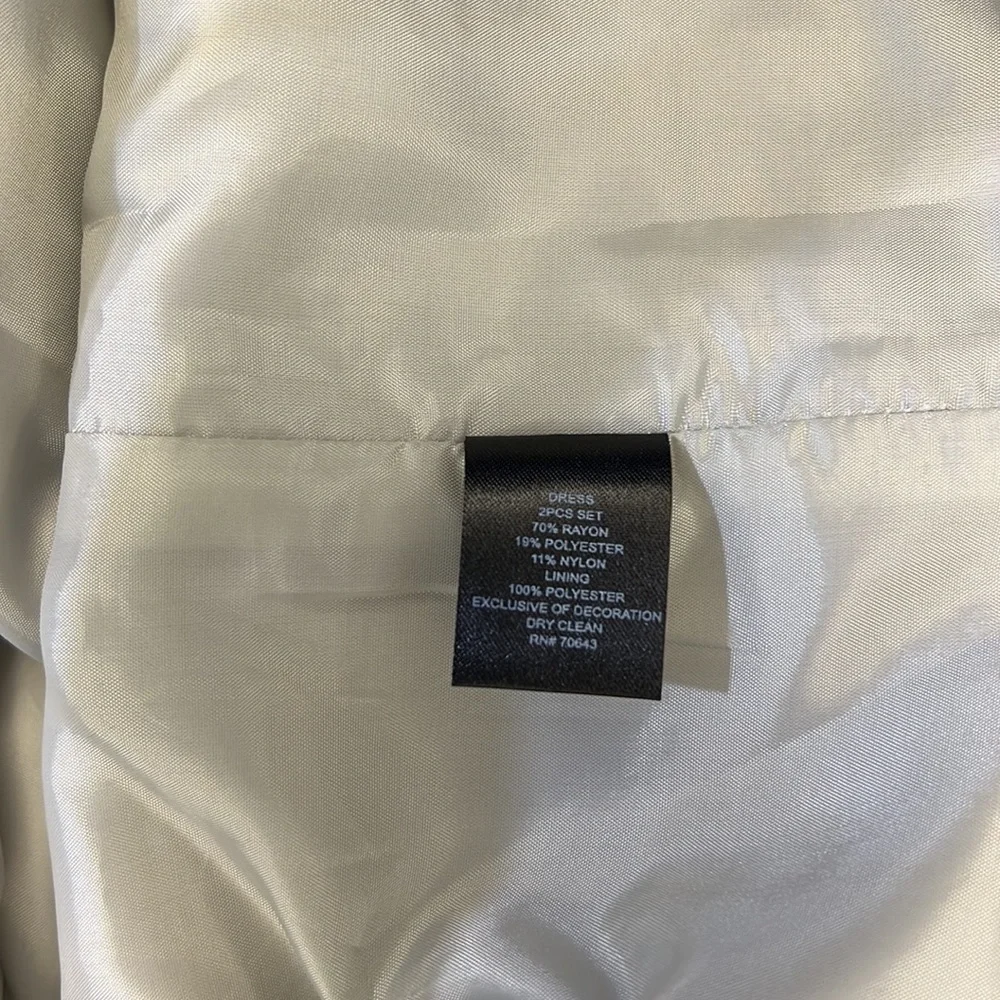 Jessica Howard Silver Dress w Beadwork - Picture 8 of 8